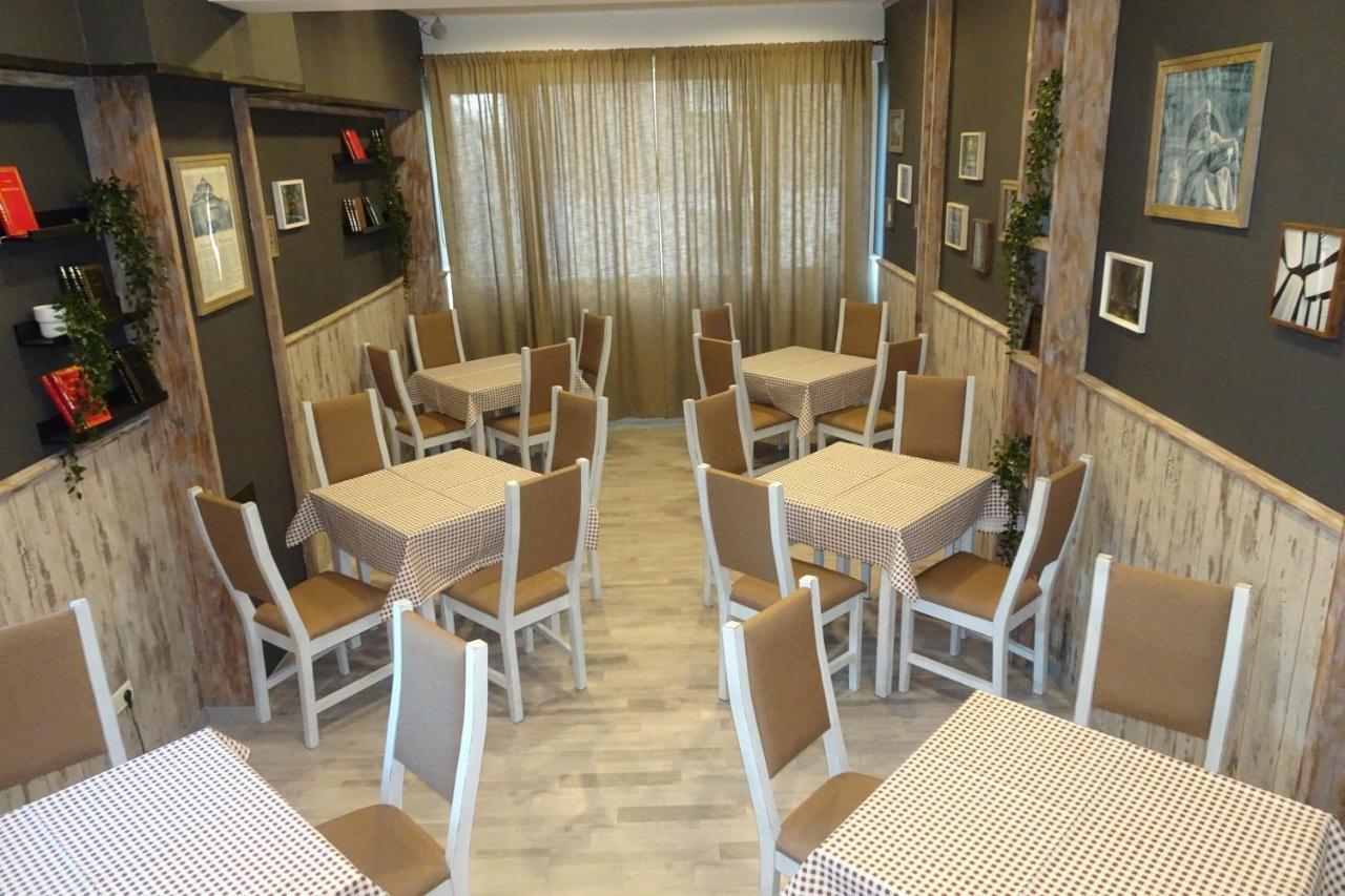 Hotel Nord Ploiesti Exterior photo