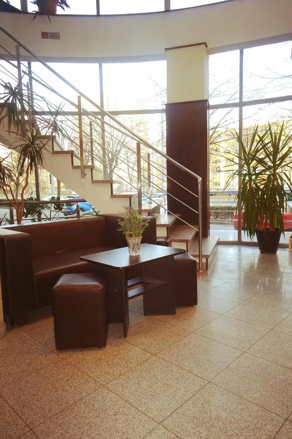 Hotel Nord Ploiesti Exterior photo