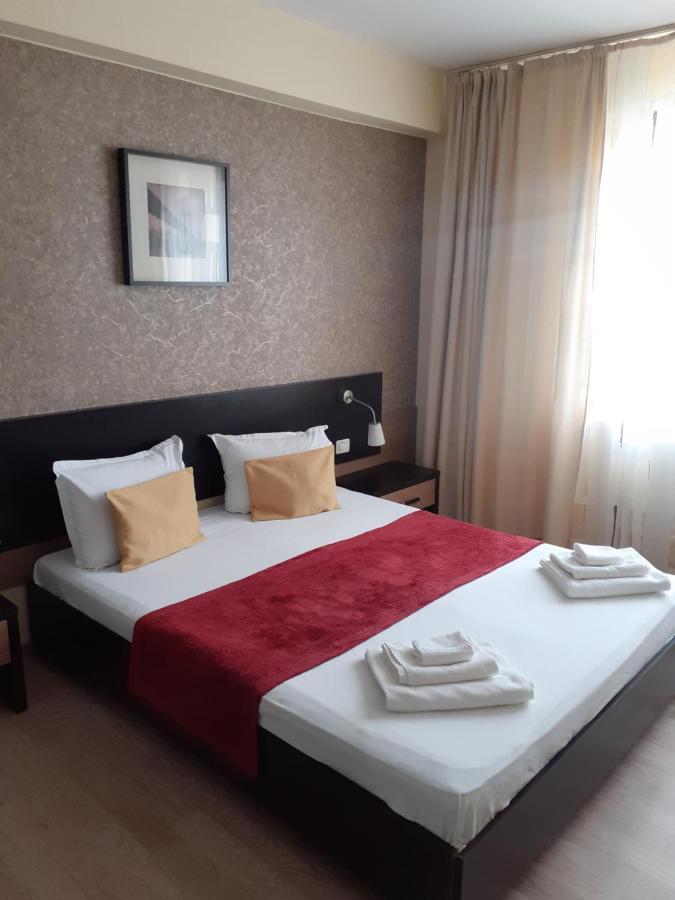 Hotel Nord Ploiesti Exterior photo