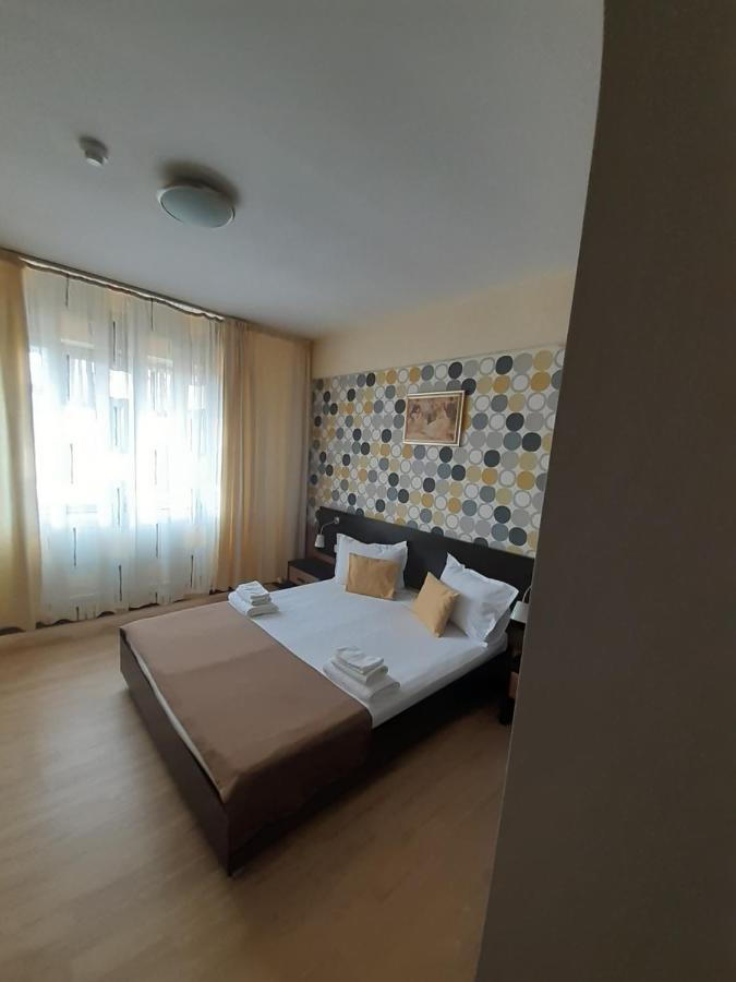 Hotel Nord Ploiesti Exterior photo